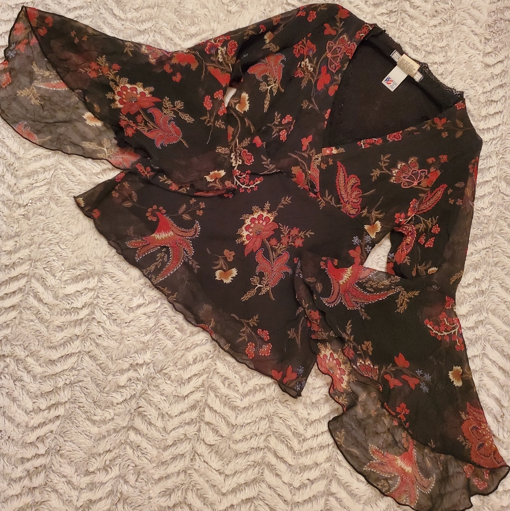Floral Bell Sleeve Blouse